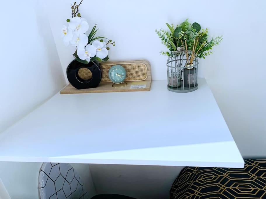 Apartment Le Mini Nook - Metro 9 Robespierre Porte De Paris Bagnolet